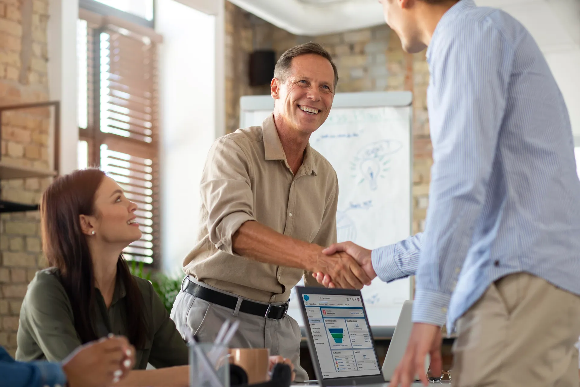 Cómo elegir un partner de Salesforce: experiencia, soporte y casos reales